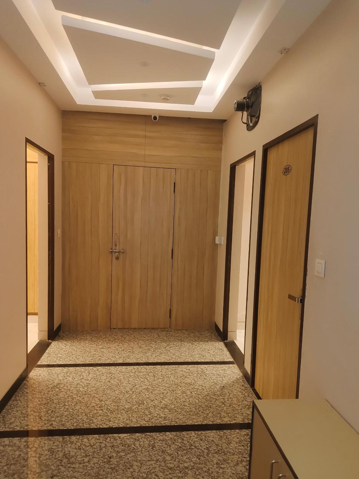 International 66 Guest house